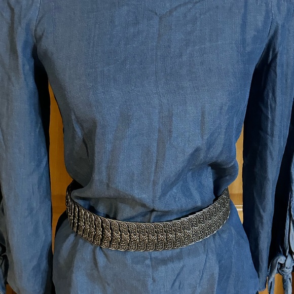 Off the Shoulder Denim/Chambray Shirt - Picture 8 of 9